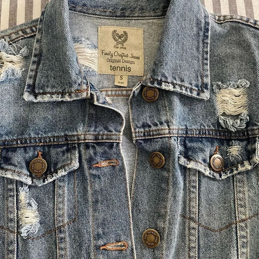 TNS by Tennis Distressed Denim Jacket Size Small - Picture 3 of 4